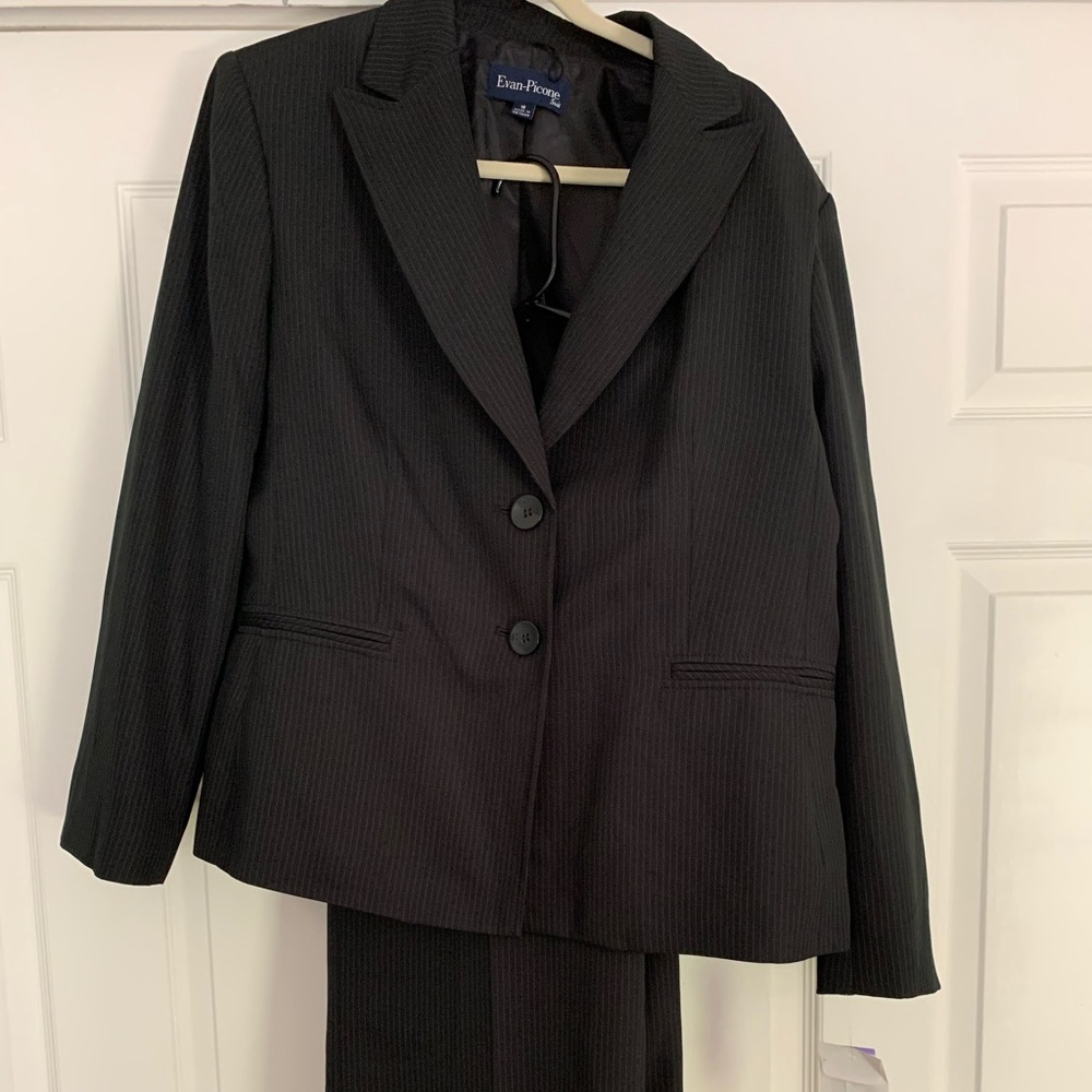 Women’s pantsuit